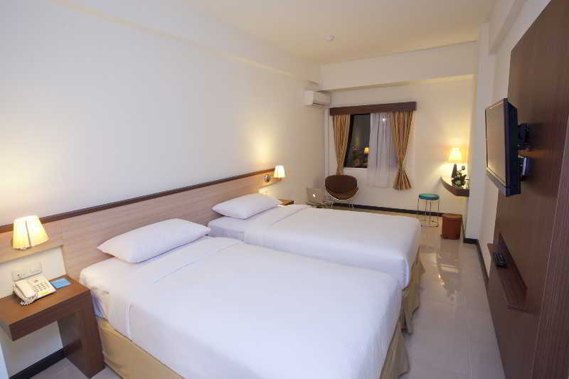 Everyday Smart Hotel - Malang Exterior foto